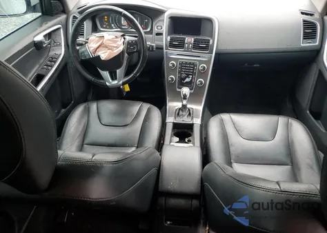 2016 Volvo Xc60 T5 Premier из США, поврежденный, VIN YV440MDK4G2794405